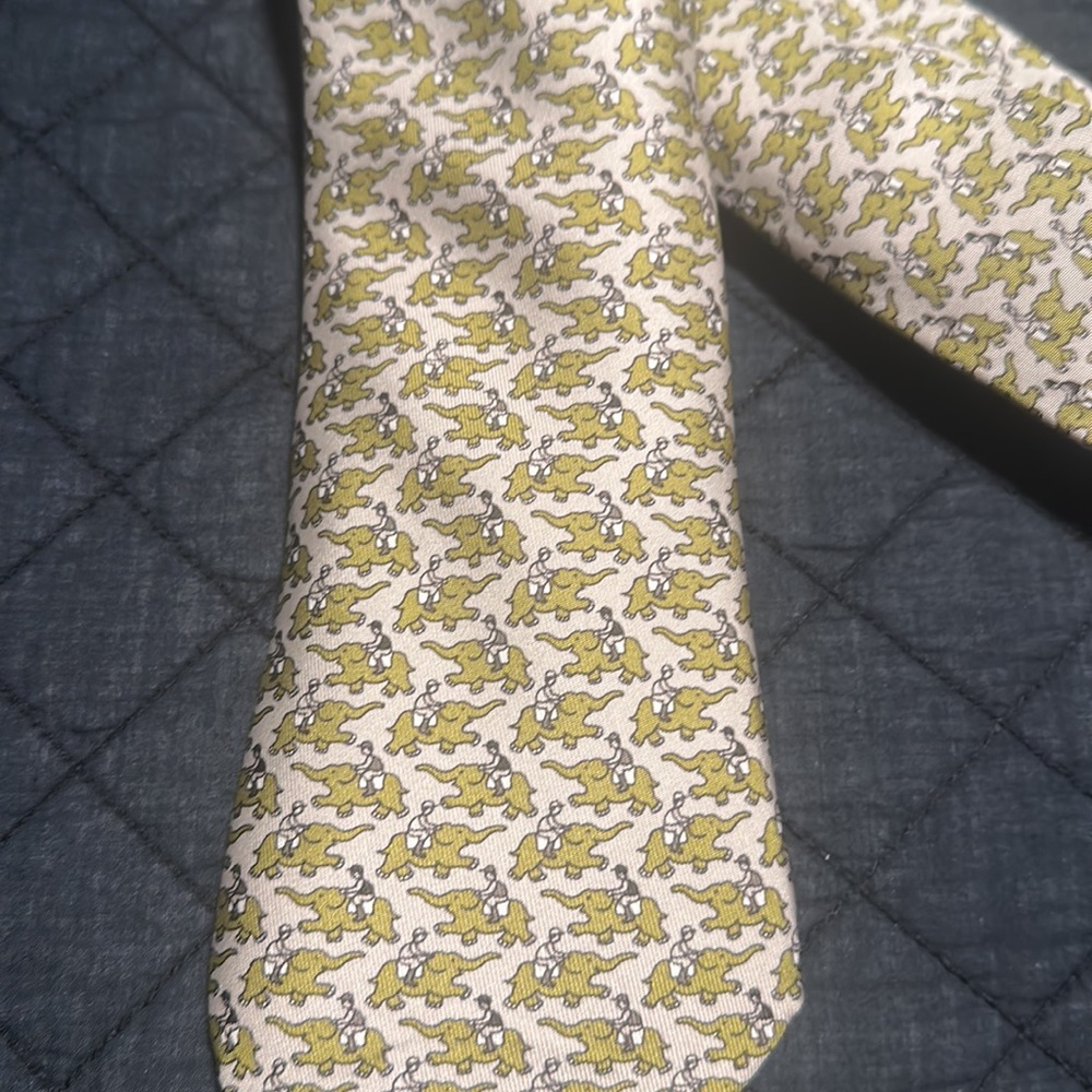 HERMÈS | silk elephant tie